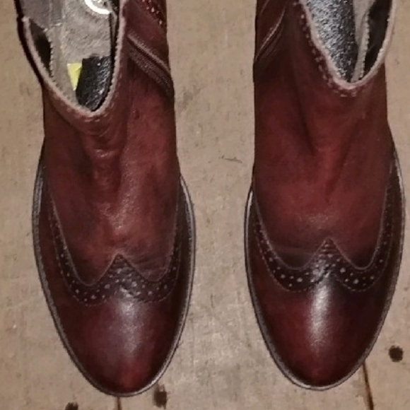 Bugatti burgundy wingtip luxury boot - Picture 10 of 10